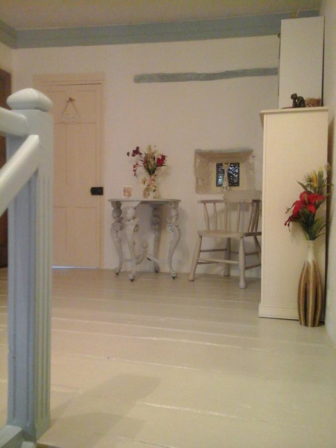 La Maison Des Fleurs Montembœuf 外观 照片